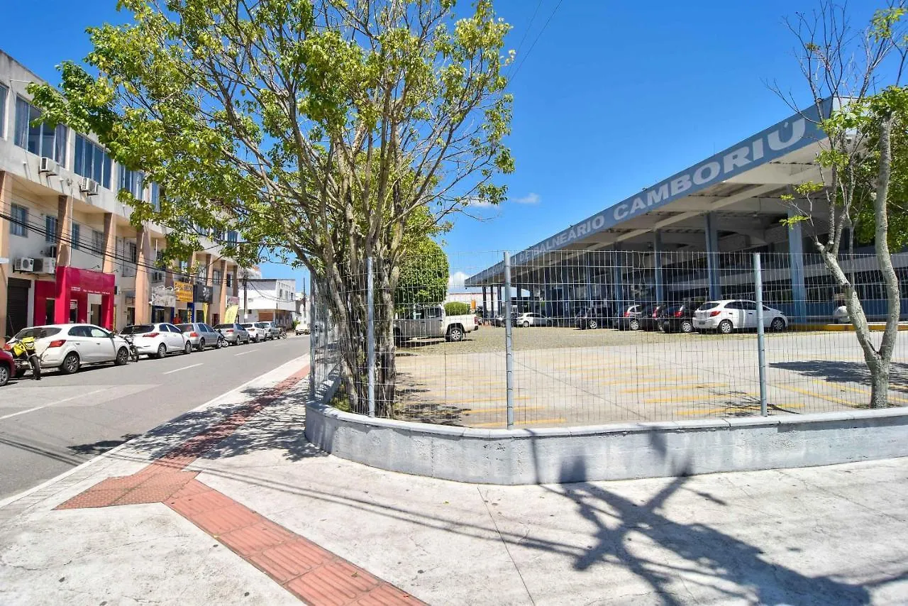Estudio Em Frente Ao Shopping E Rodoviaria Em Balneario Camboriu P891 Apartment