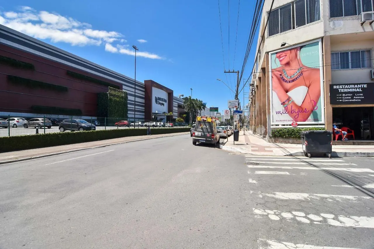 Estudio Em Frente Ao Shopping E Rodoviaria Em Balneario Camboriu P891 Apartamento